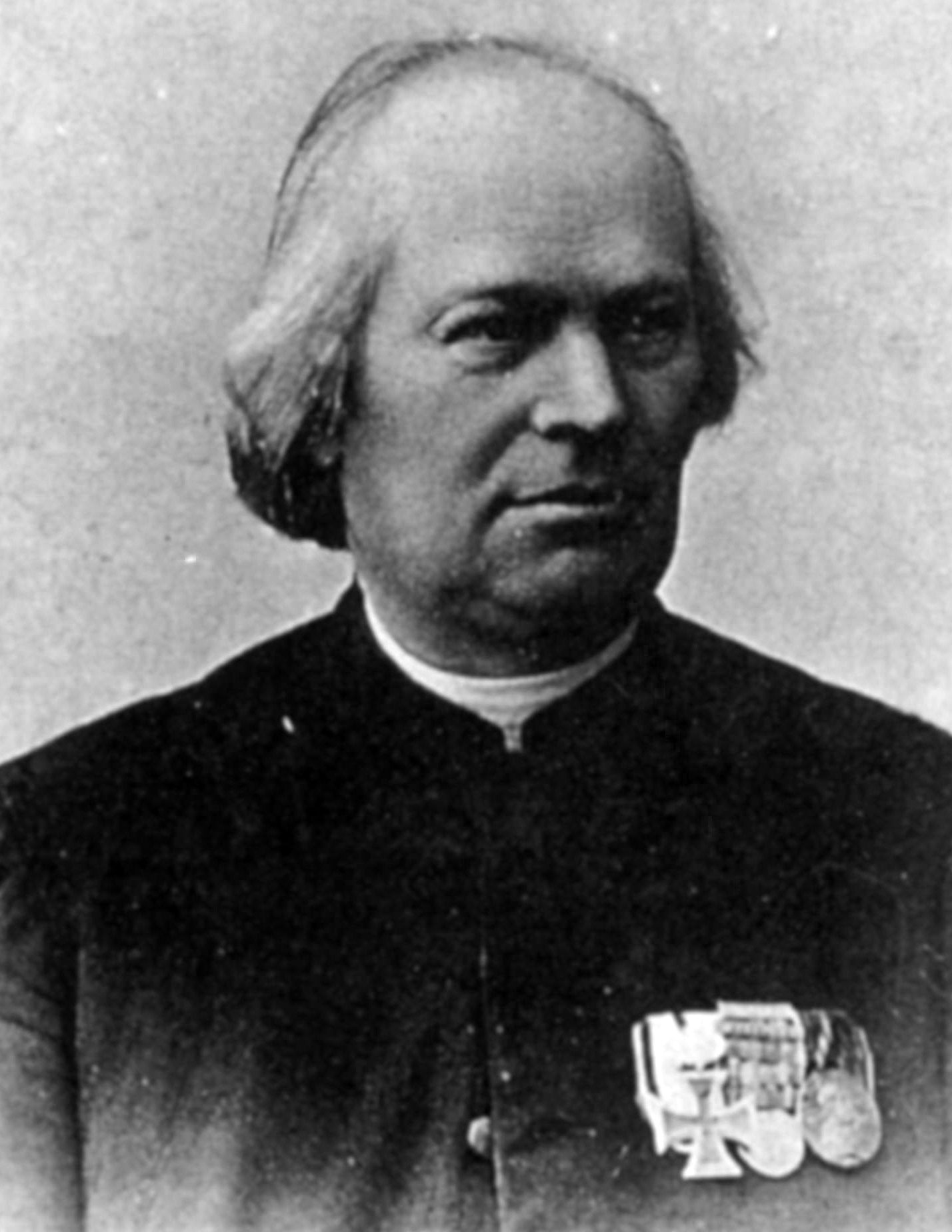 Pastor Christian Müller