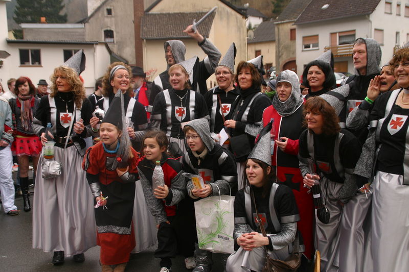 Datei:2009 Wehrbüschgruppe.jpg