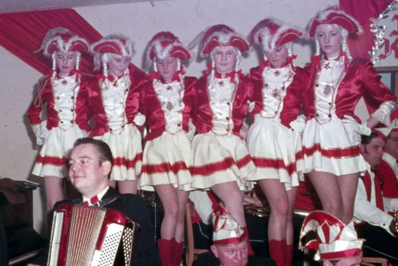 Datei:1970 Funkengarde.jpg