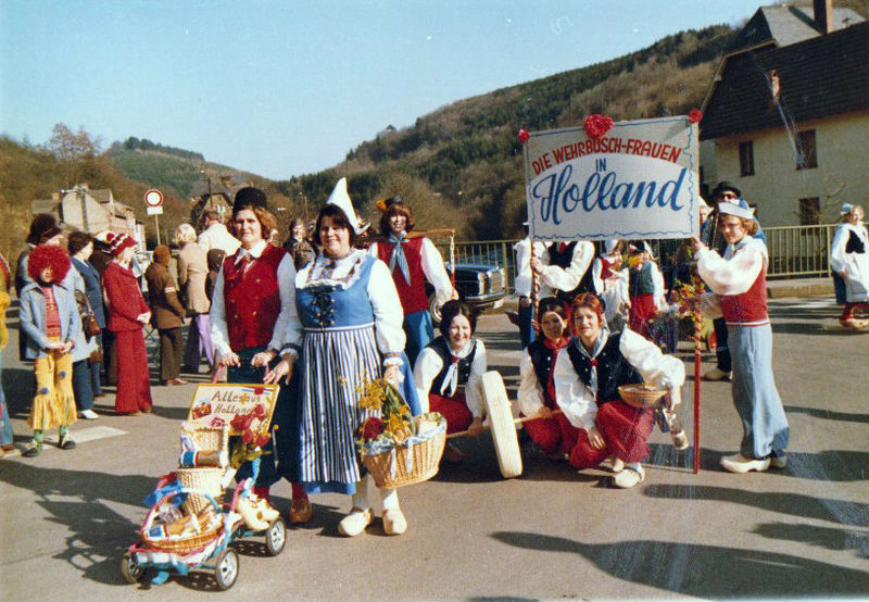 Datei:1974 Umzug.jpg