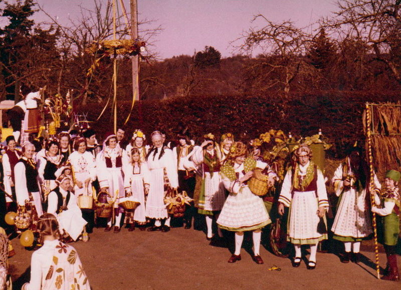 Datei:1975 Wehrbüschgruppe.jpg